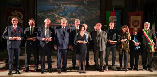 il sindaco con i nuovi 12 ambasciatori di Genova nel Mondo
