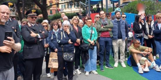 Le famiglie presenti all'inaugurazione