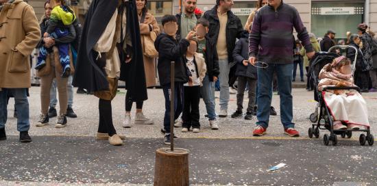 Giochi in piazza Fontane Marose