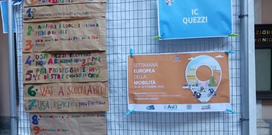 Un cartellone della mostra dei bimbi a Palazzo Tursi