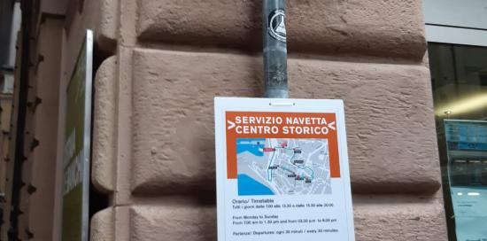 palina piazza banchi fermata