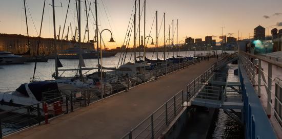 Porto Antico al tramonto