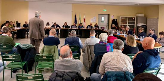 Un momento della Giunta itinerante nella sala consiliare del Municipio Media Val Bisagno Un momento della Giunta itinerante nella sala consiliare del Municipio Media Val Bisagno