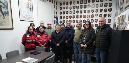 L'assessore Ferrante a Sturla durante il suo tour delle associazioni di Protezione civile