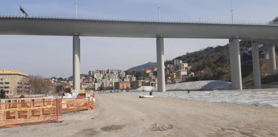 veduta parziale del ponte San Giorgio con area sottostante