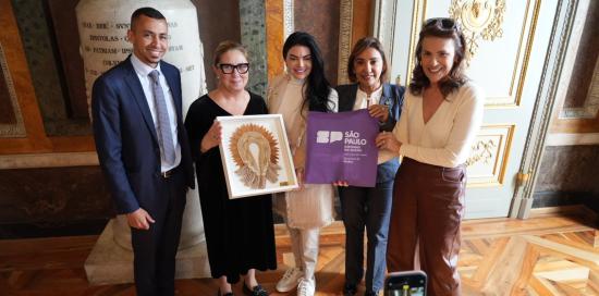 I doni consegnati al Comune di Genova dalla delegazione “Virada feminina”