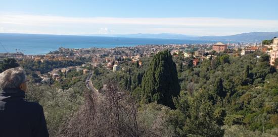 Vista da piazza Don Attilio Canepa