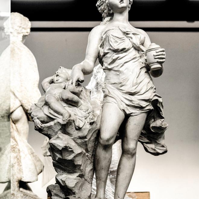 Museo di Sant'Agostino, interno con scultura 