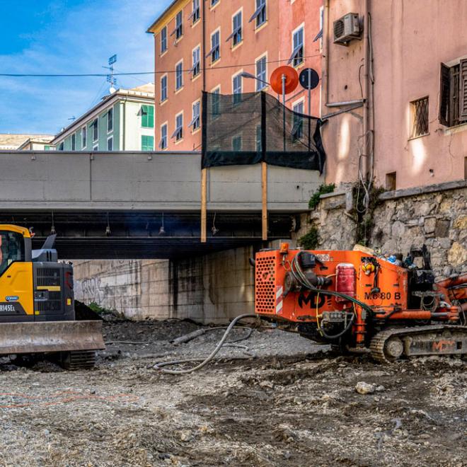 Torrente Chiaravagna, cantiere per il riassetto idraulico del tratto terminale