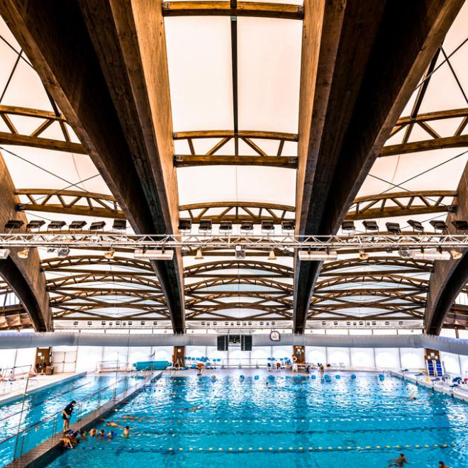 Interno del  Polo Sportivo Di Genova Prà, interventi per la manutenzione alla copertura 