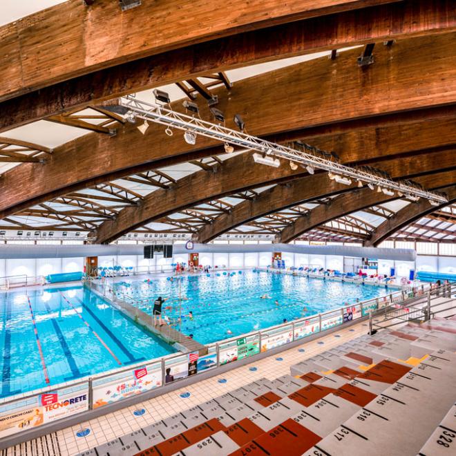 Interno del  Polo Sportivo Di Genova Prà, interventi per la manutenzione alla copertura 