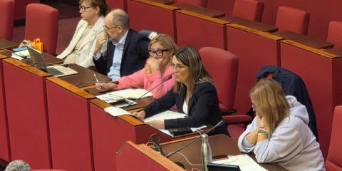 Intervento in Commissione dell'assessora Lodi. Alla sua destra l'assessora Bruzzone