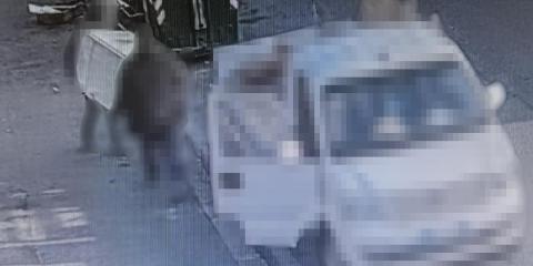 Abbandono rifiuti "pizzicato" da una telecamera di sorveglianza