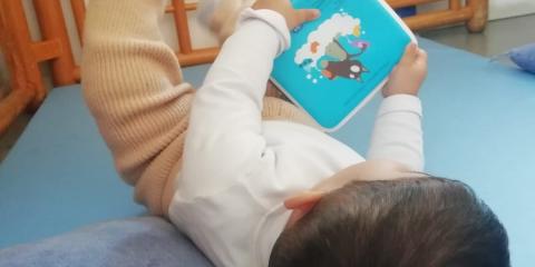 lettura nell'angolo morbido