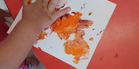  pittura con le mani
