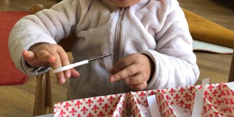 attività con carta 