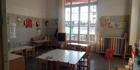 salone con tavoli