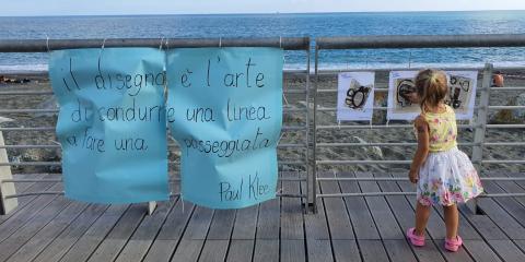 davanti al mare