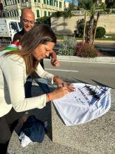 'La Carica dei 101 per la Ricerca-Lorenza Rosso autografa maglia manifestazione