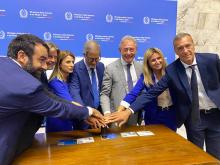 I ministri Urso e Musumeci con l'assessore Bianchi