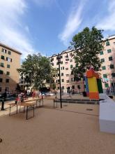 Piazza Adriatico con nuova pavimentazione ed elemento architettonico
