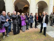 foto di gruppo con mons Tasca
