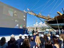 La sindaca sul palco per la cerimonia di saluto alla Vespucci subito prima della partenza