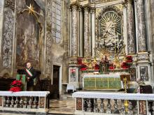 Il presbiterio della Chiesa di San Filippo Neri 