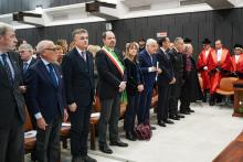 Le Autorità in prima fila: tra loro, con la fascia, il vicesindaco Terrile 