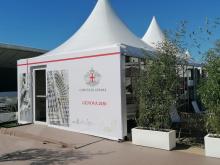 Foto dall'esterno dello stand del Comune di Genova