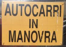 autocarri in manovra