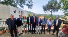 Foto di gruppo con, tra gli altri, vicesindaco Piciocchi, assessore Scajola, amministratore di Arte Gallo, consigliere Vacalebre