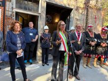 L'intervento, davanti alla Casa di Colombo, dell'assessora comunale al Commercio Tiziana Beghin