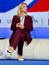 La sindaca Salis sul palco della Assemblea Anci di Bologna