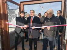 Il taglio del nastro con il sindaco di Genova Marco Bucci e il presidente della Regione Liguria Giovanni Toti