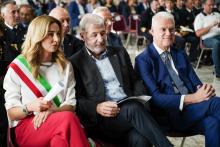 Salone del Maggior Consiglio di Palazzo Ducale: la sindaca Salis seduta con il presidente Bucci e al ministri Zangrillo