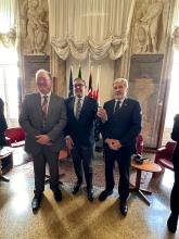  Mainelli, Toti e Bucci sorridono