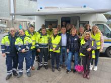 Il presidio di domenica mattina davanti alla stazione FS Brignole: al centro l'assessore Ferrante