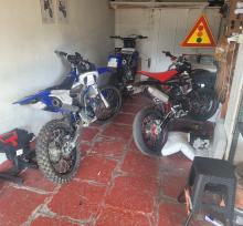 Tutte le moto rinvenute dalla Polizia Locale che potrebbero avere partecipato alle evoluzioni notturne