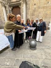 L'assessora Lodi durante la presentazione dell'iniziativa, davanti alla Chiesa di San Donato