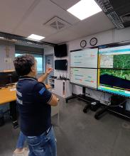 L'assessore alla Protezione Civile Massimo Ferrante nella Sala Emergenze della Protezione Civile L'assessore alla Protezione Civile Massimo Ferrante nella Sala Emergenze della Protezione Civile