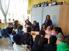 Consegna libro Racconti in famiglia con qualche meraviglia