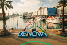 Installazione Genova 2024, sullo sfondo l'Acquario di Genova e la biosfera