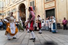 Balli e danze popolari nella via Aurea (via Garibaldi)