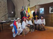 Donazione vaso Ecuador-Gruppo
