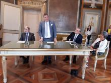 Firma accordo Comune di Genova e Banca di Sviluppo Consiglio d'Europa-Bucci, Monticelli, Piciocchi