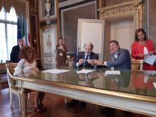 Firma accordo Comune di Genova e Banca di Sviluppo Consiglio d'Europa-Orlando, Bucci e Monticelli