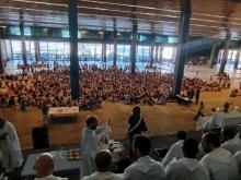Giovani pellegrini di Madrid ospitati al Jean Nouvel (messa 4 agosto-Lodi)