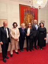 Foto di gruppo al Palais du Luxembourg