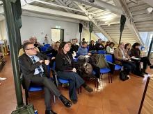 La sala Piccardo di Anci Liguria durante la prima lezione